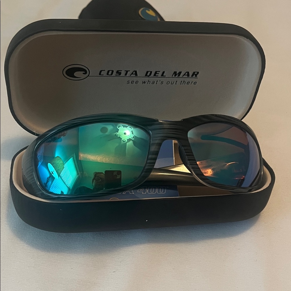 Costa Del Mar Hammerhead Sunglasses